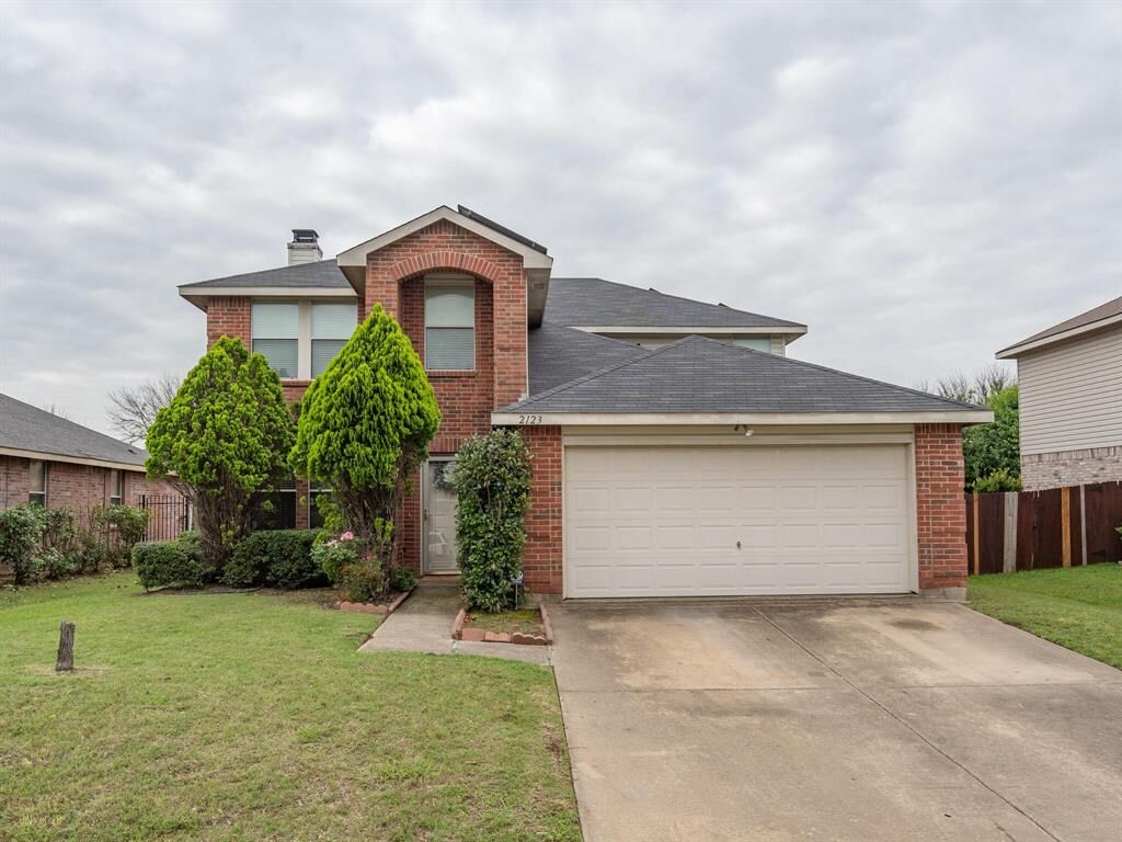 Property Photo: 2123 Dayton Lane TX 75052
