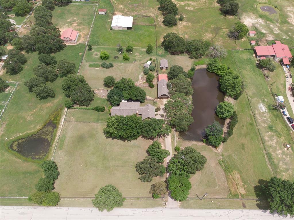 Property Photo:  239 Porter Road  TX 76226 