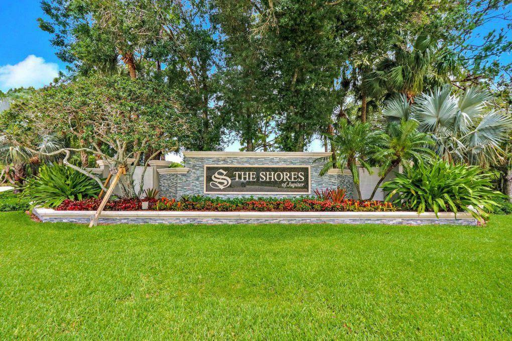 Property Photo:  6530 Pineloch Court  FL 33458 