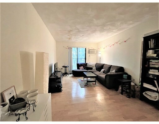 Property Photo: 373 Highland Ave 302 MA 02144