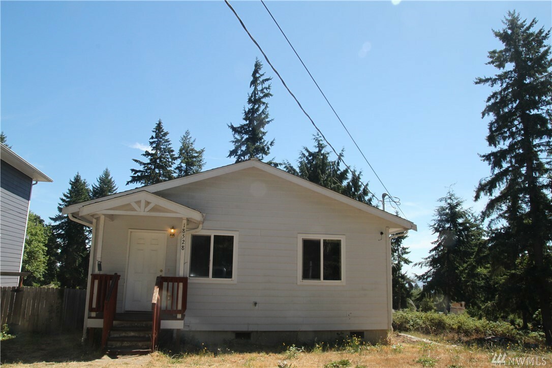 Property Photo:  18528 4th Ave NE  WA 98392 