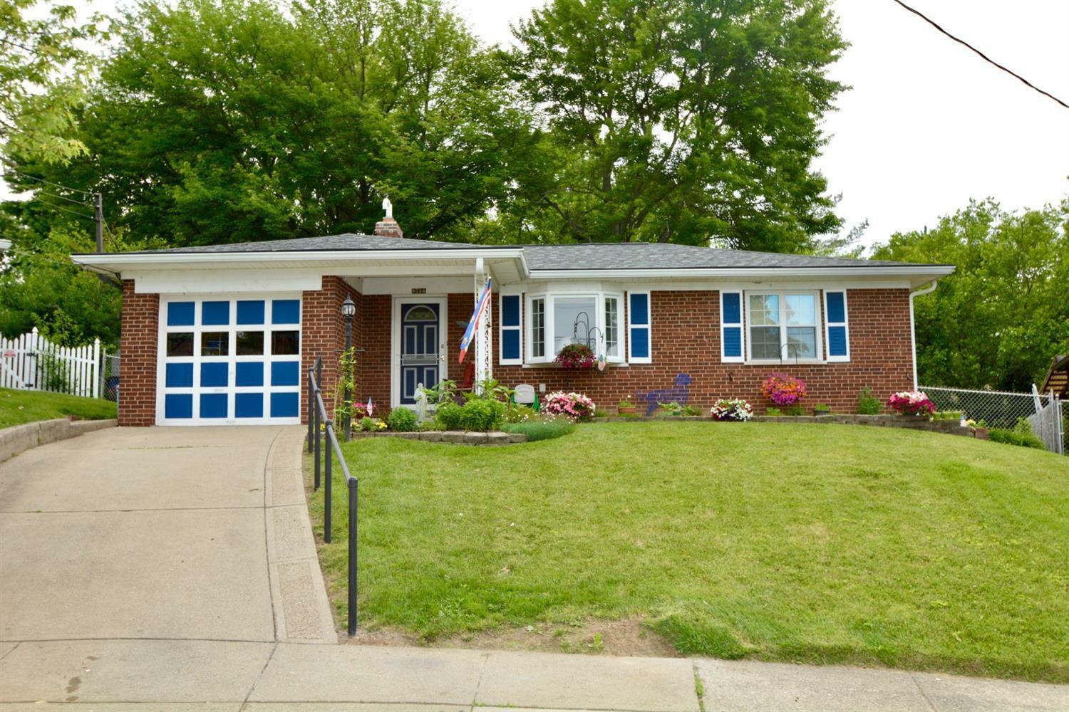 Property Photo:  8756 Antrim Ct  OH 45236 