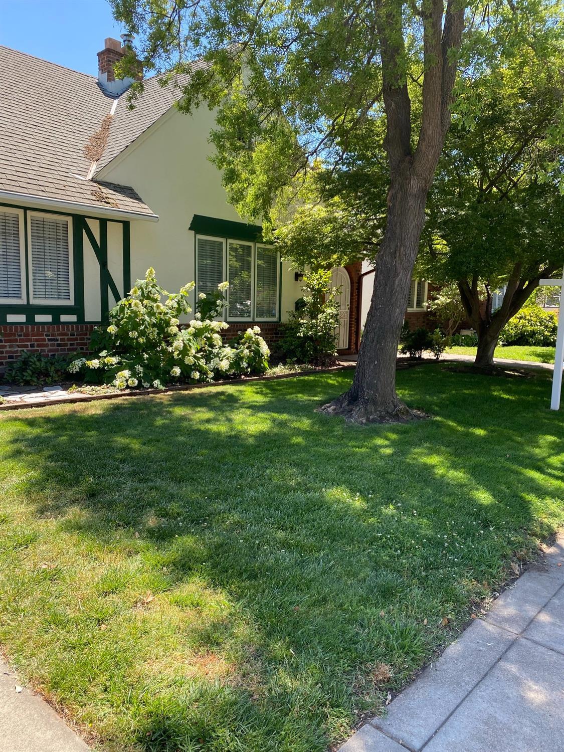 Property Photo: 4740 7th Avenue CA 95820