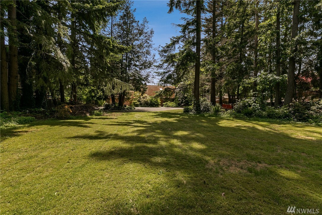 Property Photo:  1939 SW 168th St  WA 98166 