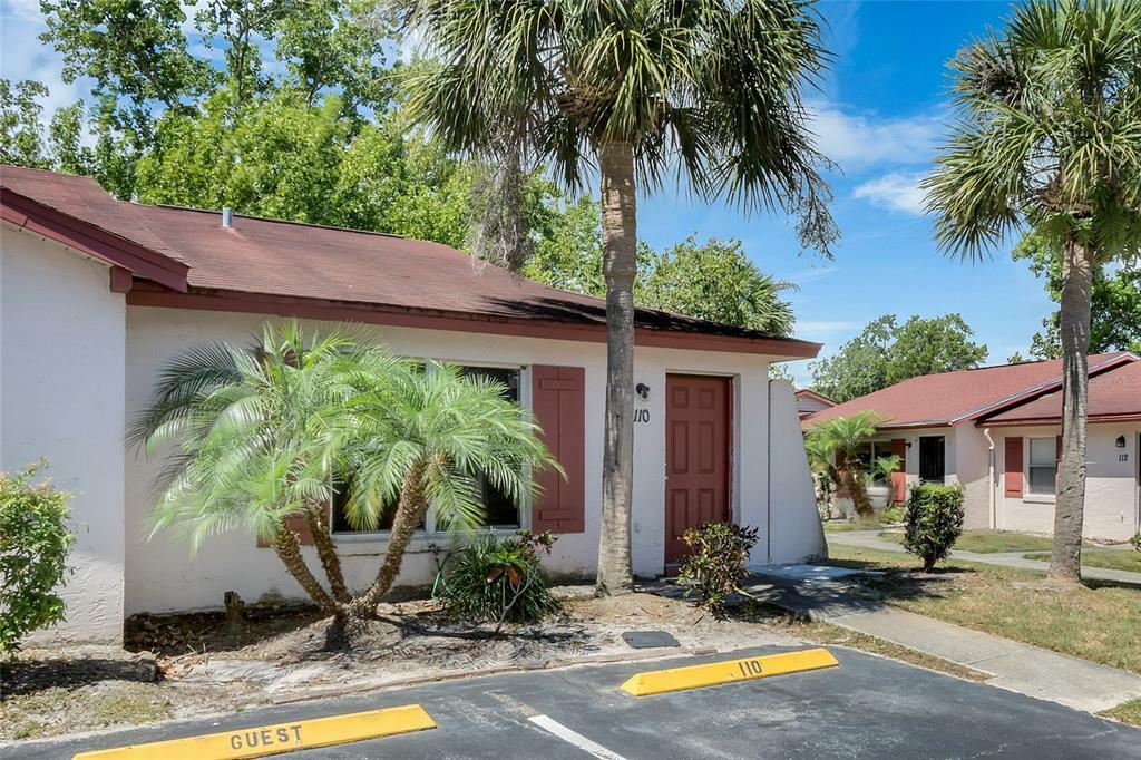 Property Photo:  110 E Marbrisa Way  FL 34743 