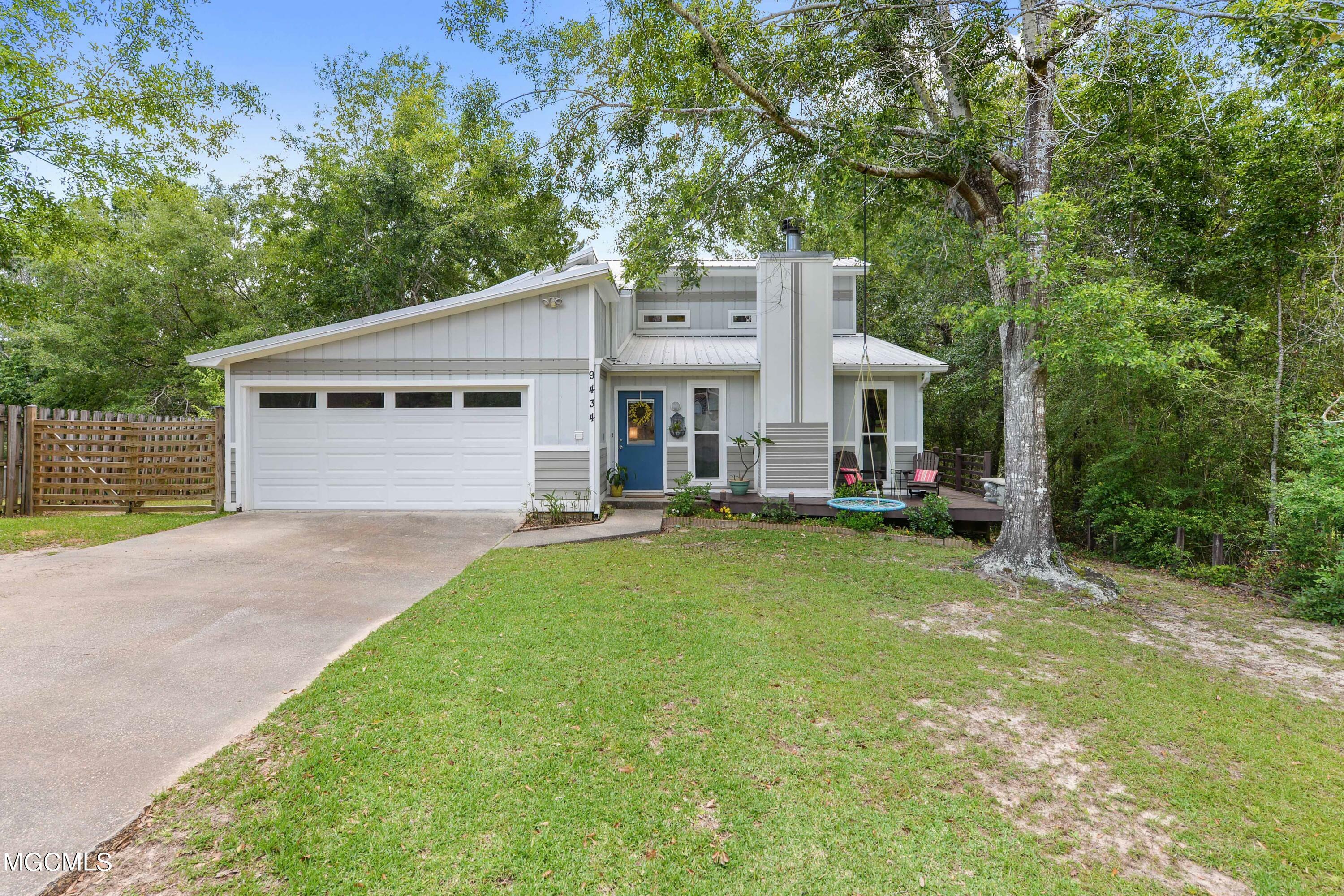 Property Photo: 9434 Kamehameha Place MS 39525