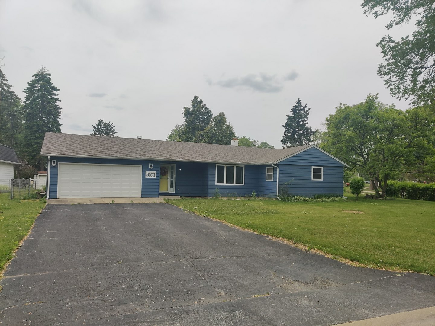Property Photo: 3101 Dove Court IL 60008
