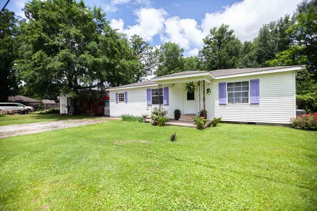 Property Photo:  302 W Matthews Street  AR 72417 