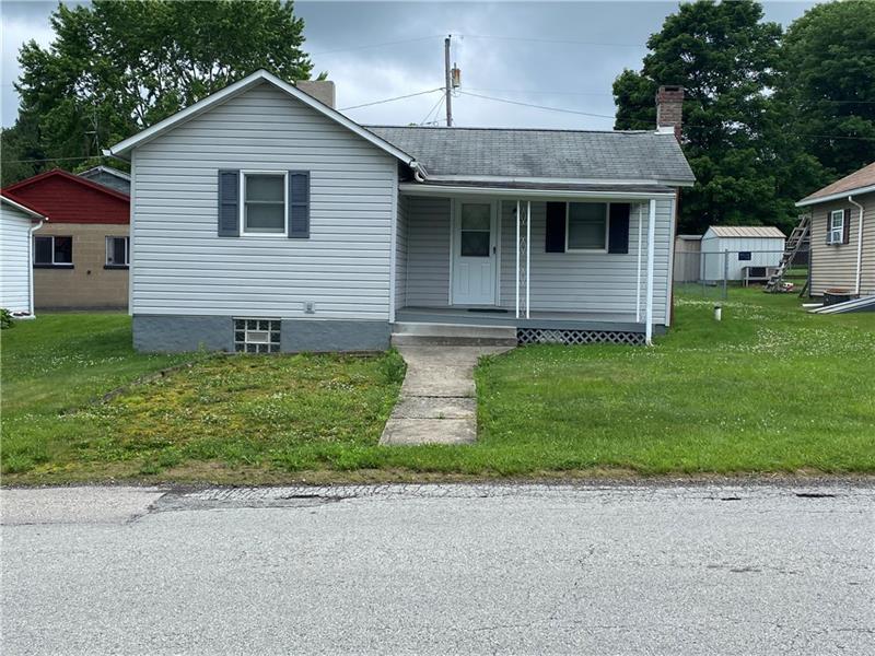 Property Photo: 208 Ridge Blvd PA 15425