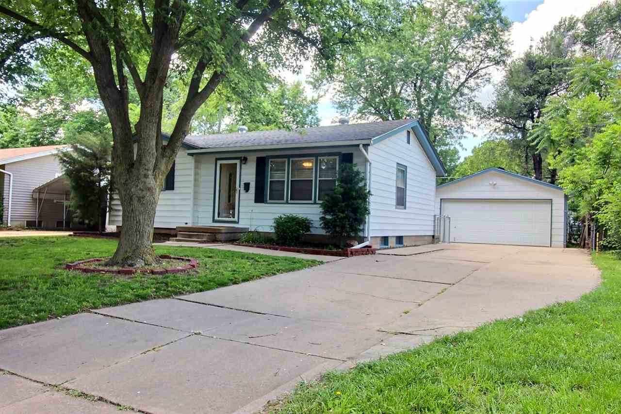 Property Photo:  1645 N Gow St  KS 67203 