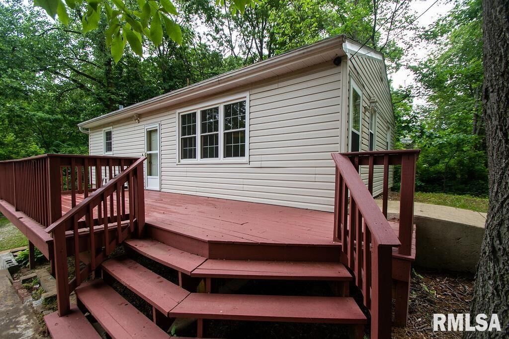 Property Photo:  605 Oakwood  IL 61611 