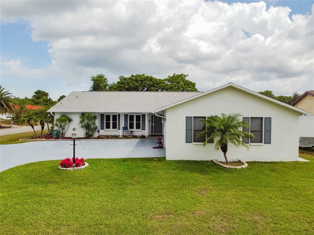 Property Photo:  7207 Worchester Court  FL 34667 