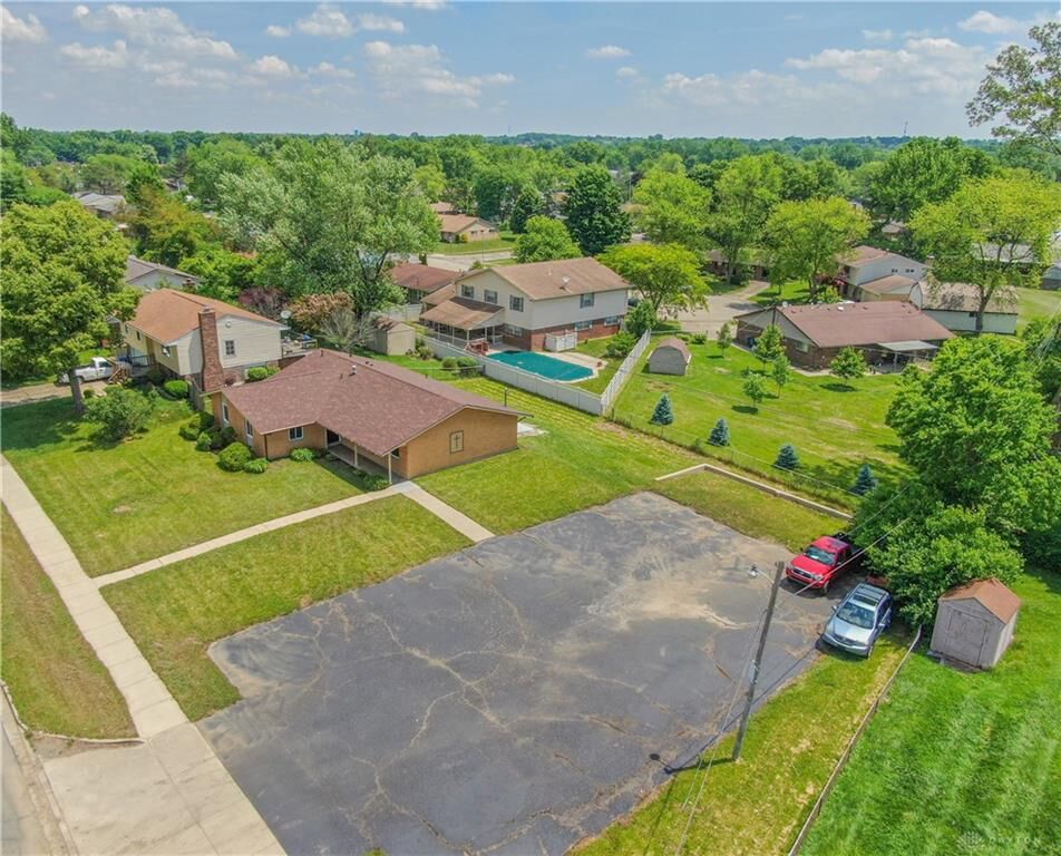 Property Photo: 5176 Troy Pike OH 45424