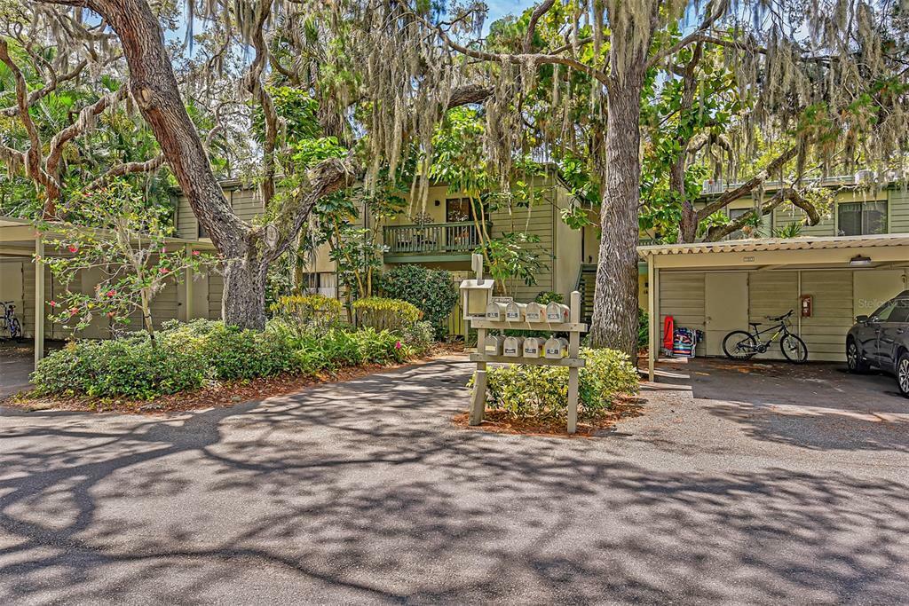 Property Photo:  1532 Pelican Point Drive 240  FL 34231 