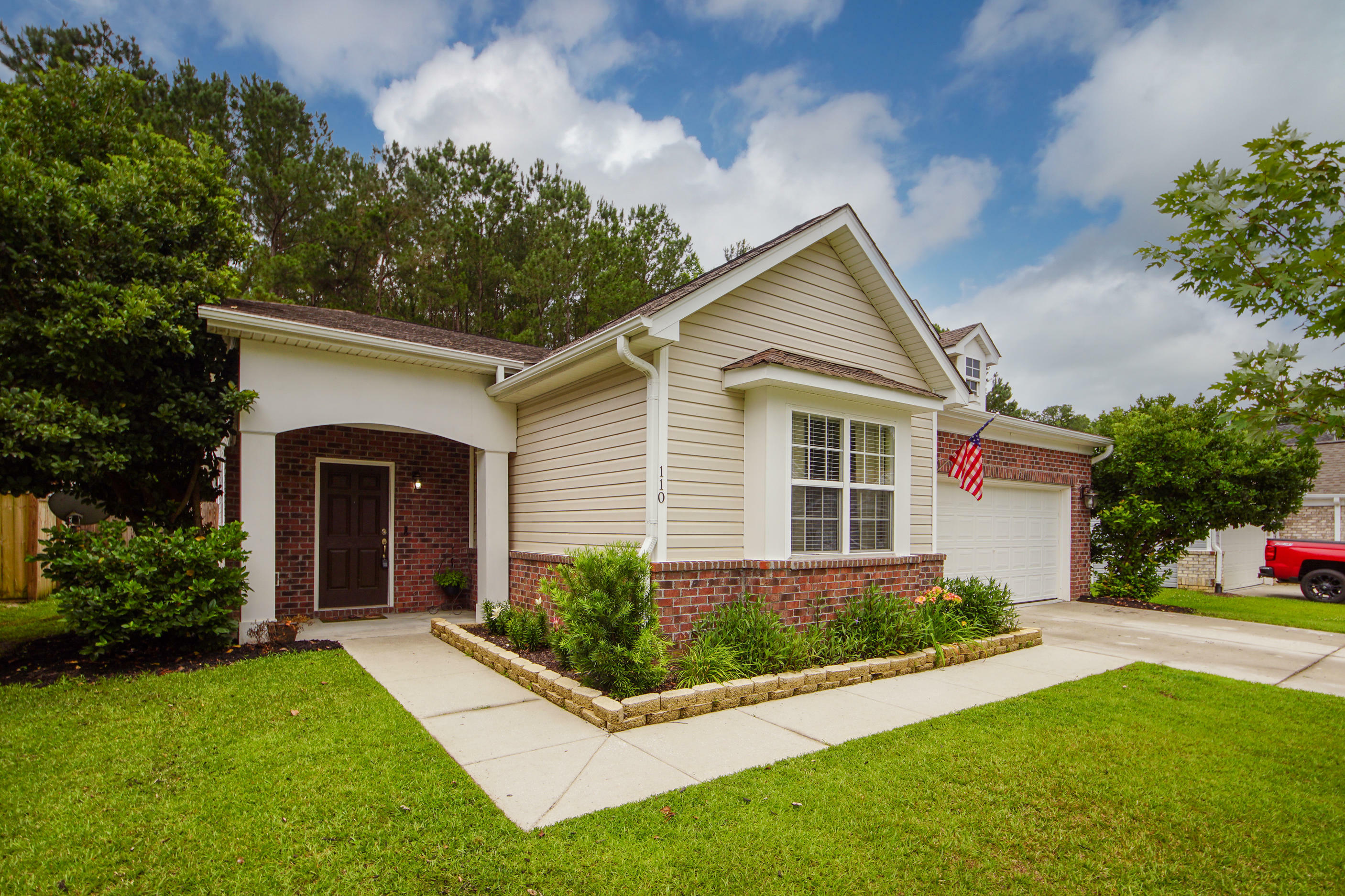 Property Photo:  110 Salt Meadow Lane  SC 29483 