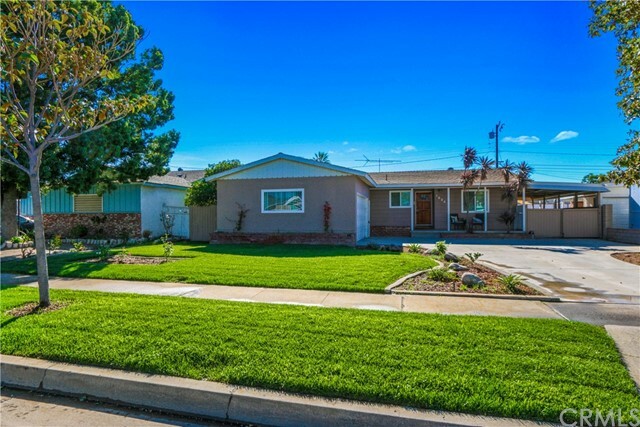 Property Photo:  1624 W Woodcrest Avenue  CA 92833 