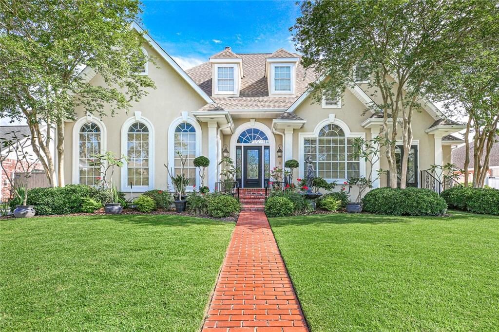 Property Photo: 52 Oak Tree Drive LA 70458