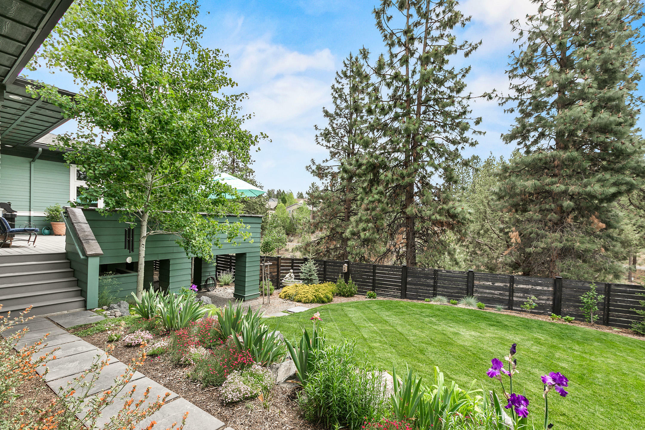 Property Photo: 2170 NW Lolo Drive OR 97703