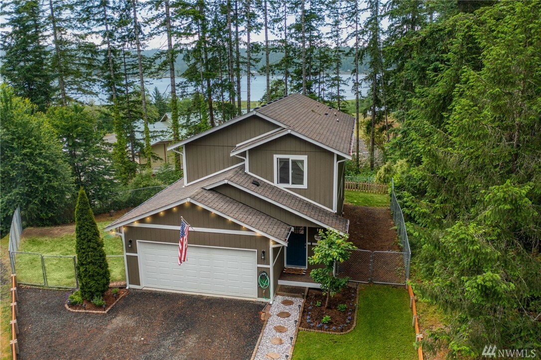 Property Photo: 112 NE Larson Lake Rd WA 98528