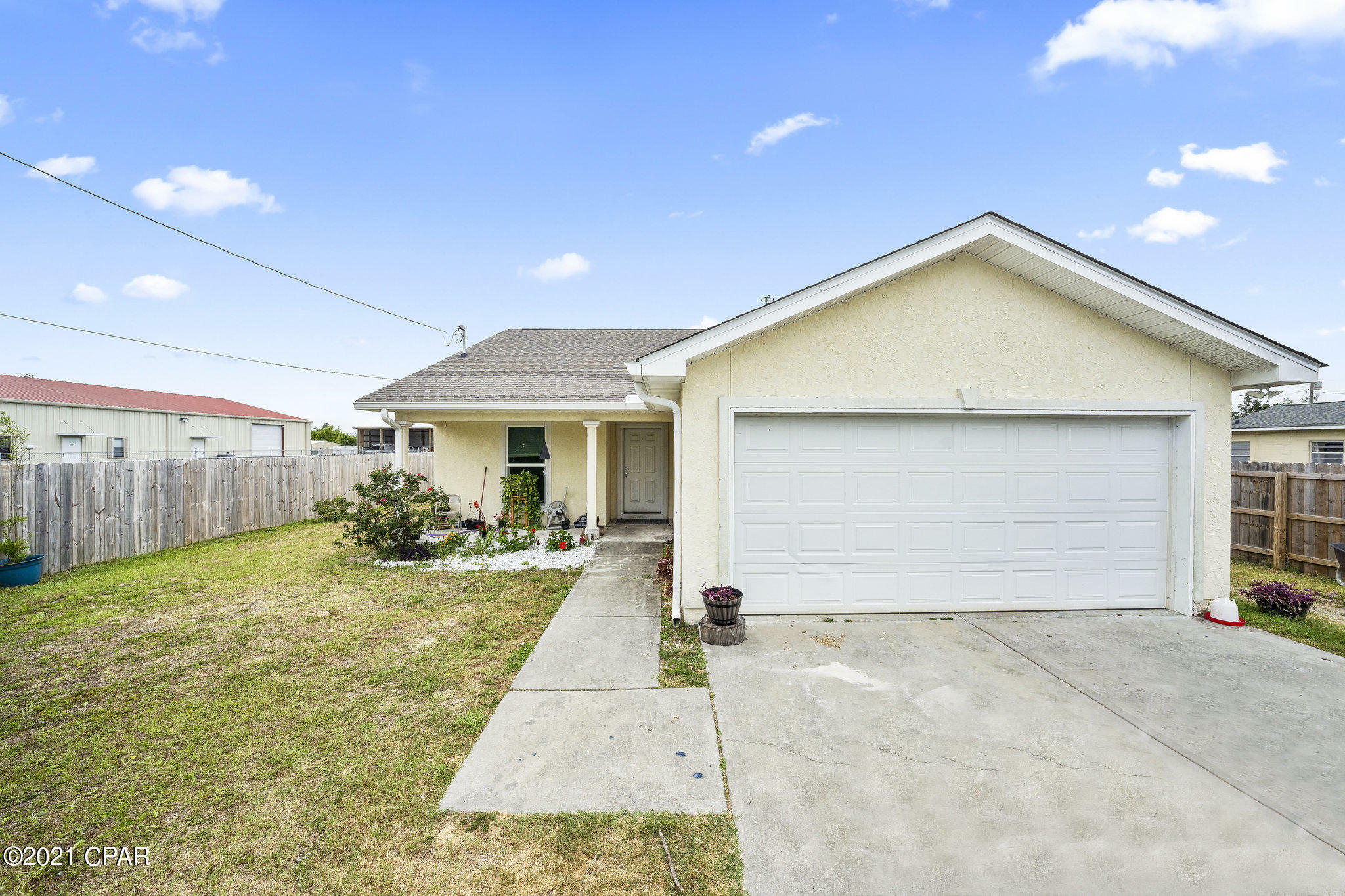 Property Photo:  1308 N James Avenue  FL 32401 