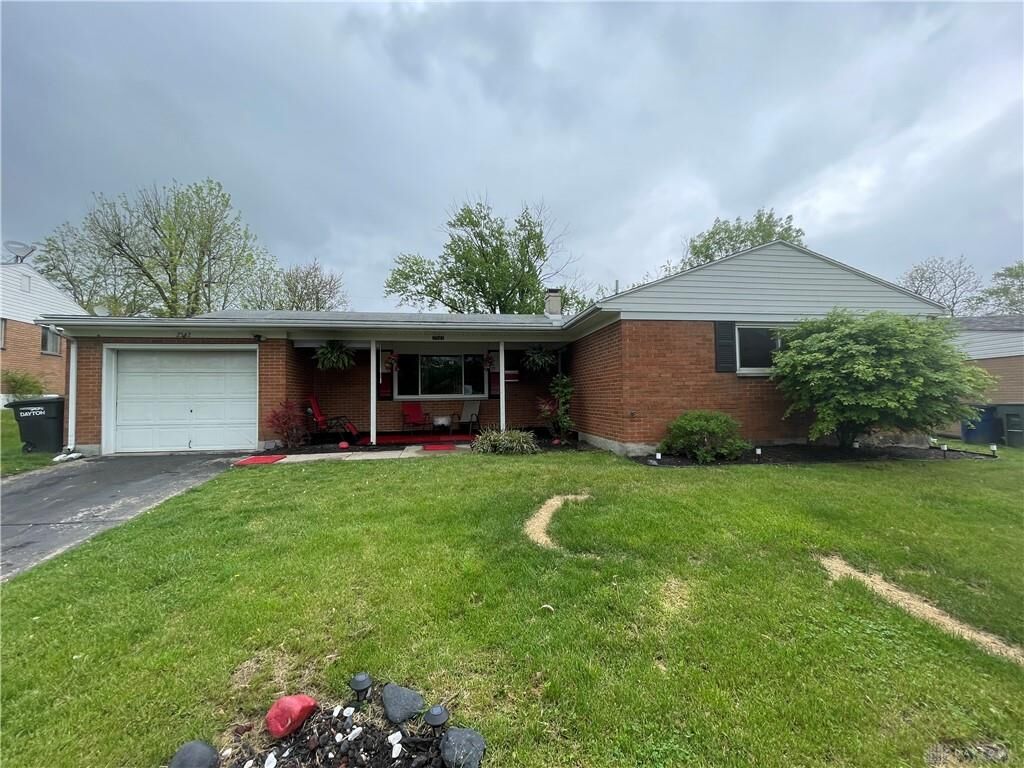 Property Photo:  2542 Baywood Street  OH 45406 