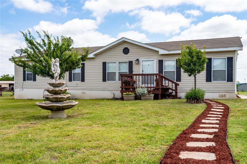 Property Photo:  4016 Green Ridge Lane  TX 76009 