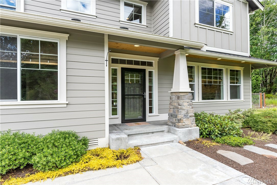 Property Photo: 3526 183rd Dr NE WA 98290