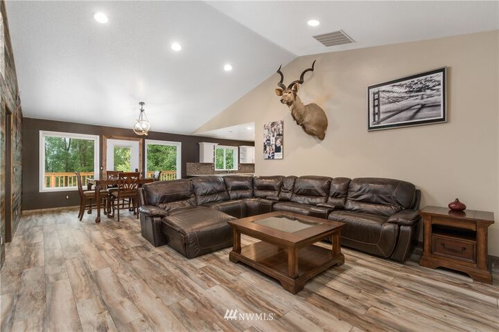 Property Photo: 258 Crescent Drive WA 98626