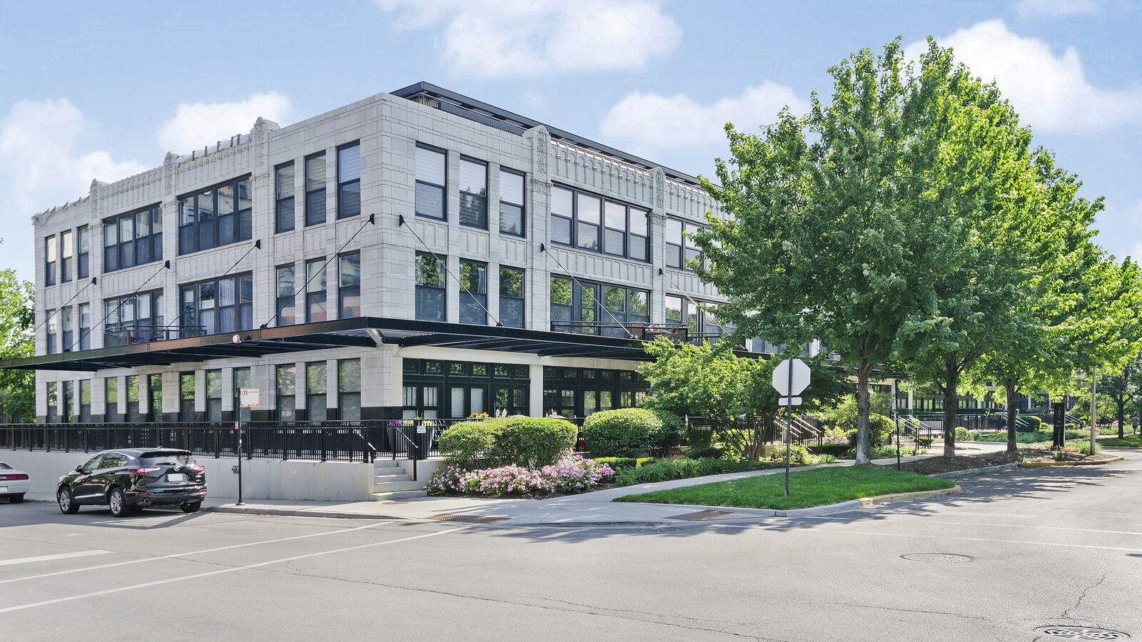 Property Photo:  1001 W 15th Street 415  IL 60608 