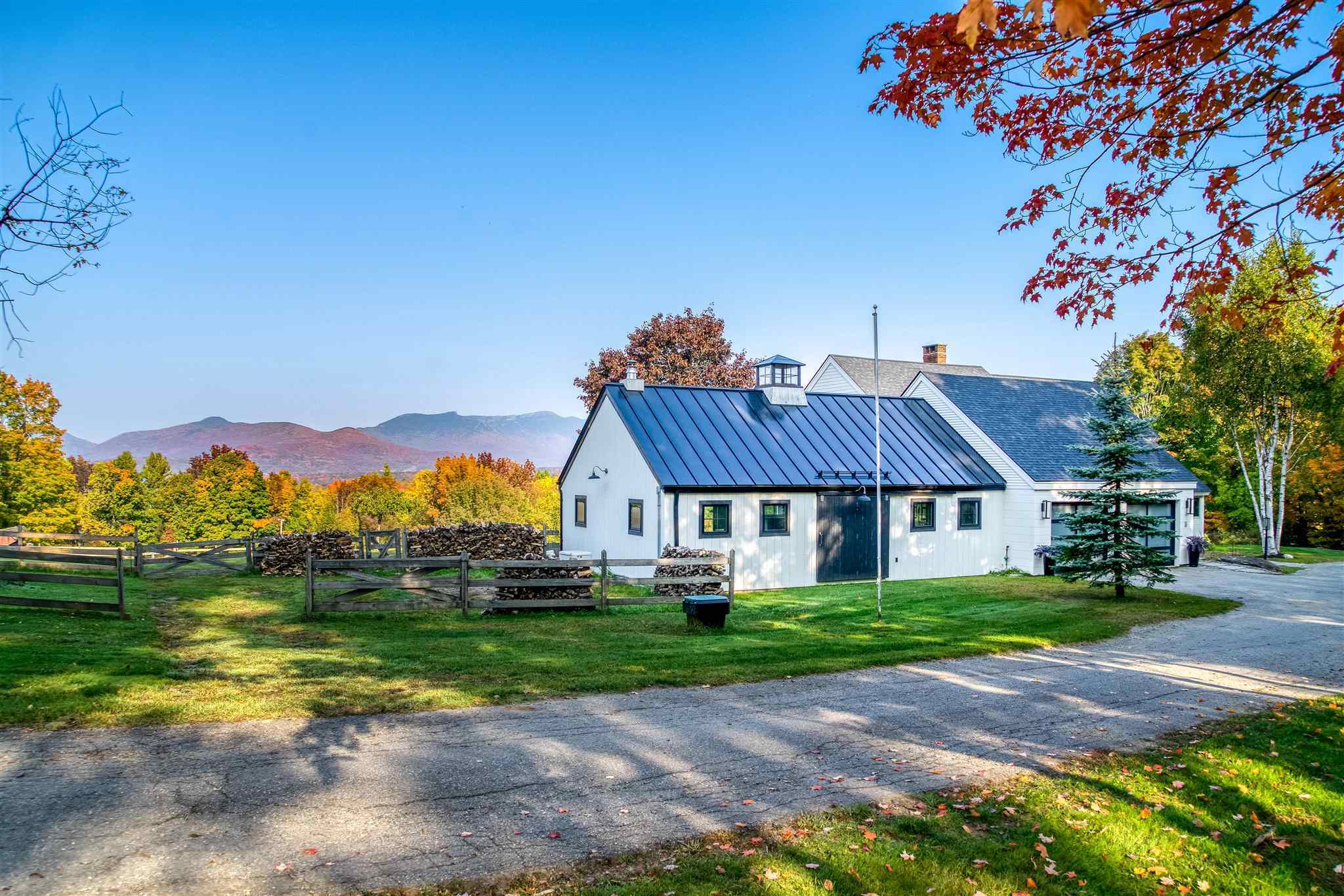 Property Photo: 774 Upper Hollow Road VT 05672