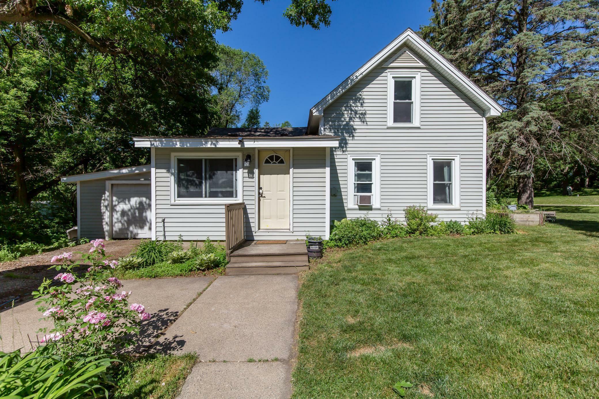 Property Photo:  32115 Cornell Avenue  MN 55057 