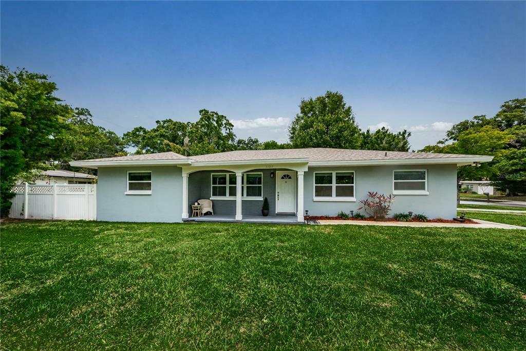 Property Photo:  1102 4th Avenue NW  FL 33770 