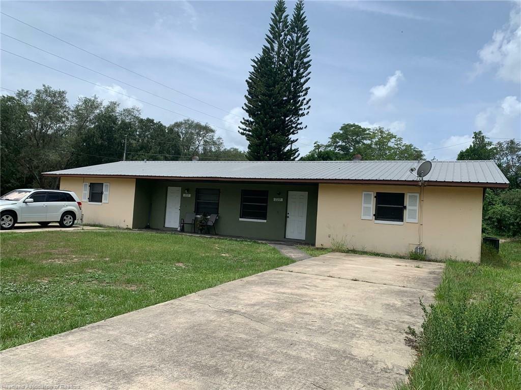 Property Photo:  2219 Wightman Avenue  FL 33870 