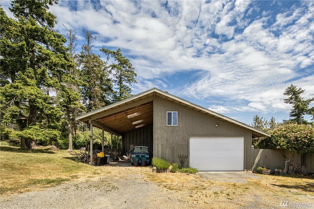 Property Photo:  209 Straits View Drive  WA 98250 