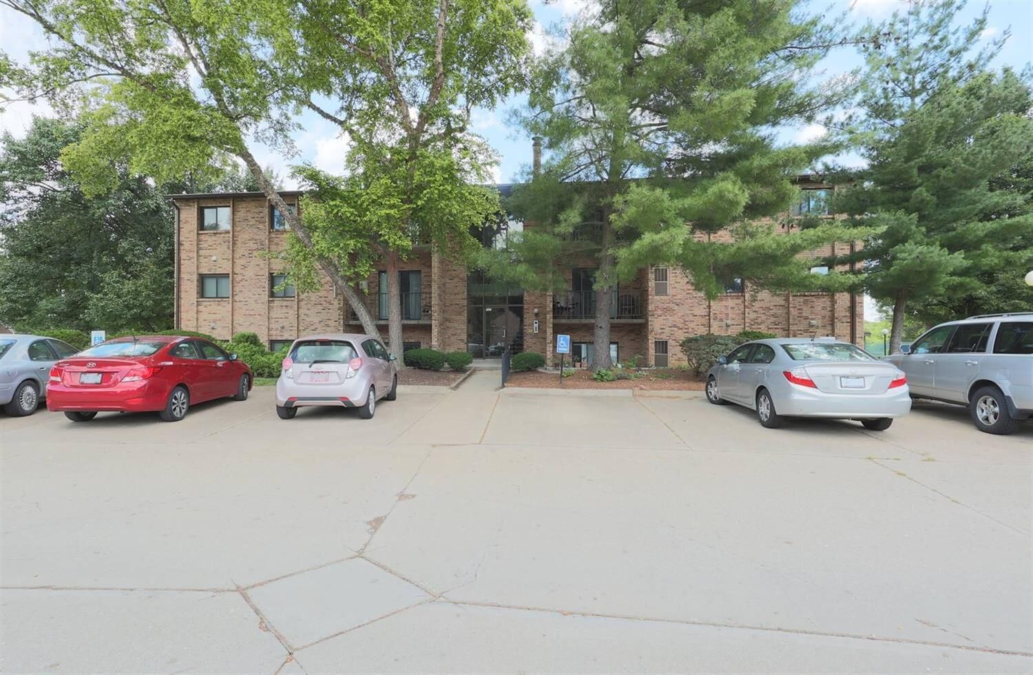 Property Photo: 547 Davis Rd 11 OH 45255