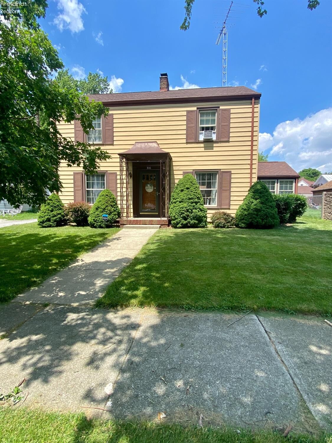 Property Photo: 316 Summit Street OH 44830