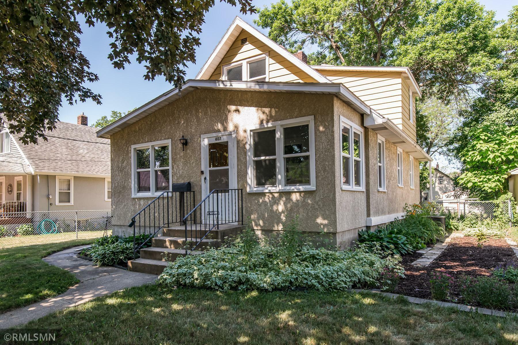 Property Photo: 407 10th Avenue NE MN 55906