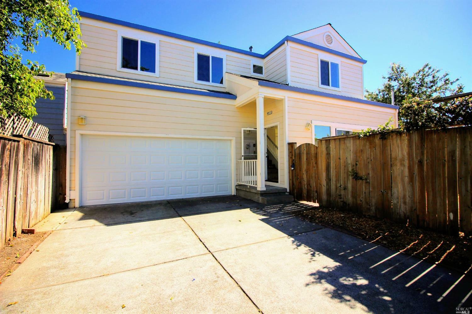 Property Photo: 943 Kingwood Street CA 95401