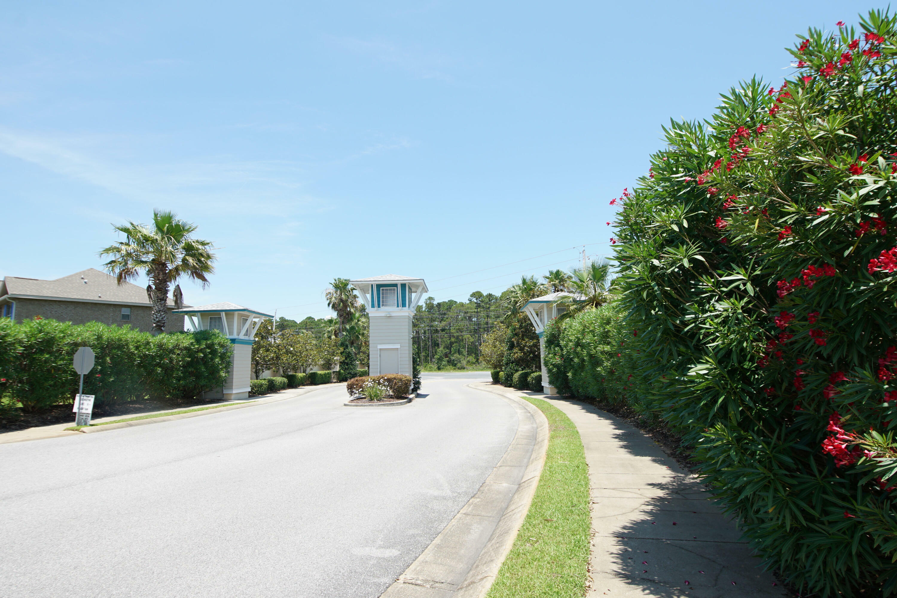 Property Photo:  1689 Waterford Sound Boulevard  FL 32563 