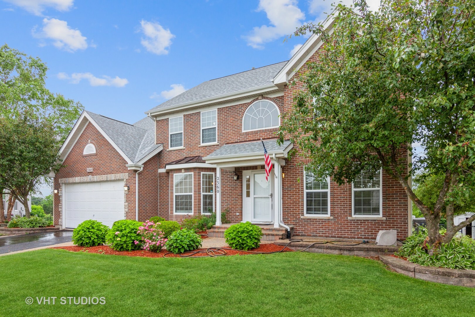 Property Photo: 2360 Wynwood Lane IL 60506