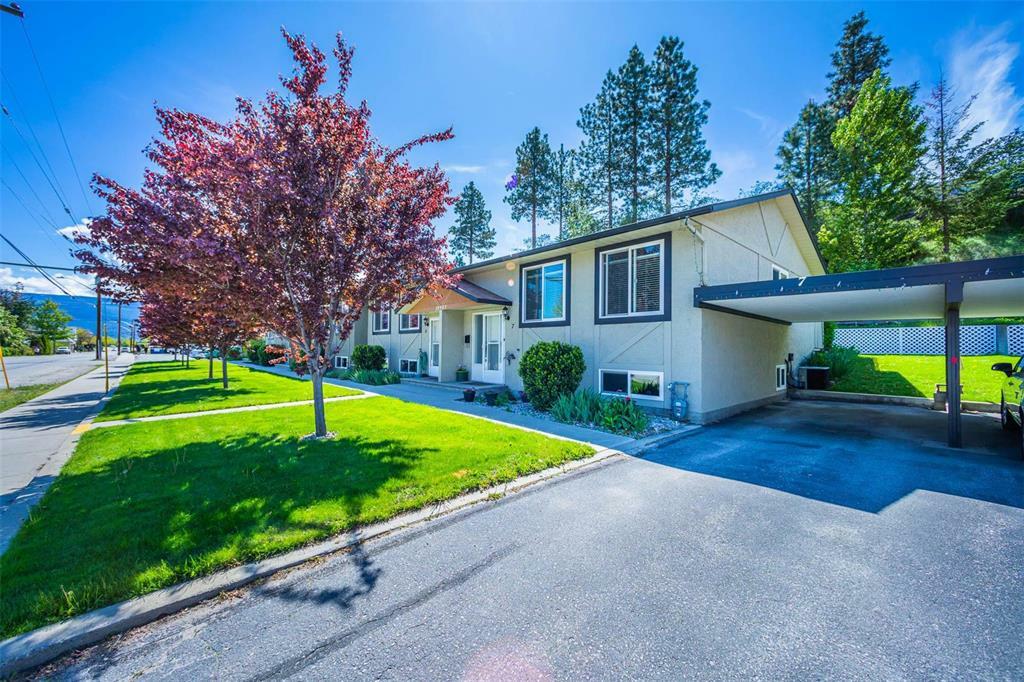 Property Photo: 10907 Jubilee Road W 7 BC V0H 1Z0