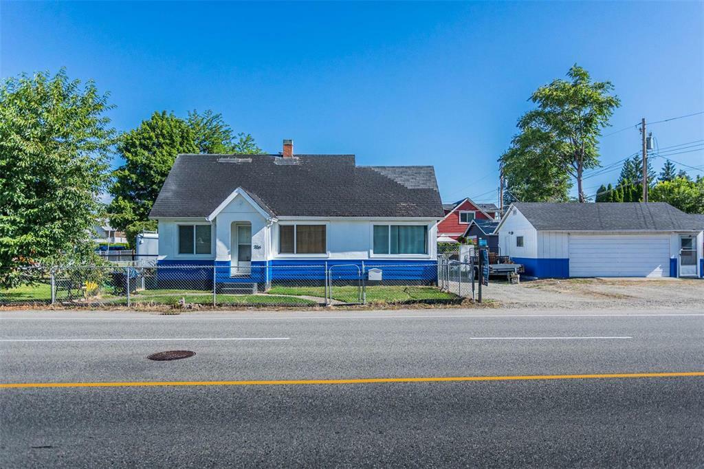 Property Photo: 706 Rose Avenue BC V1Y 5K2