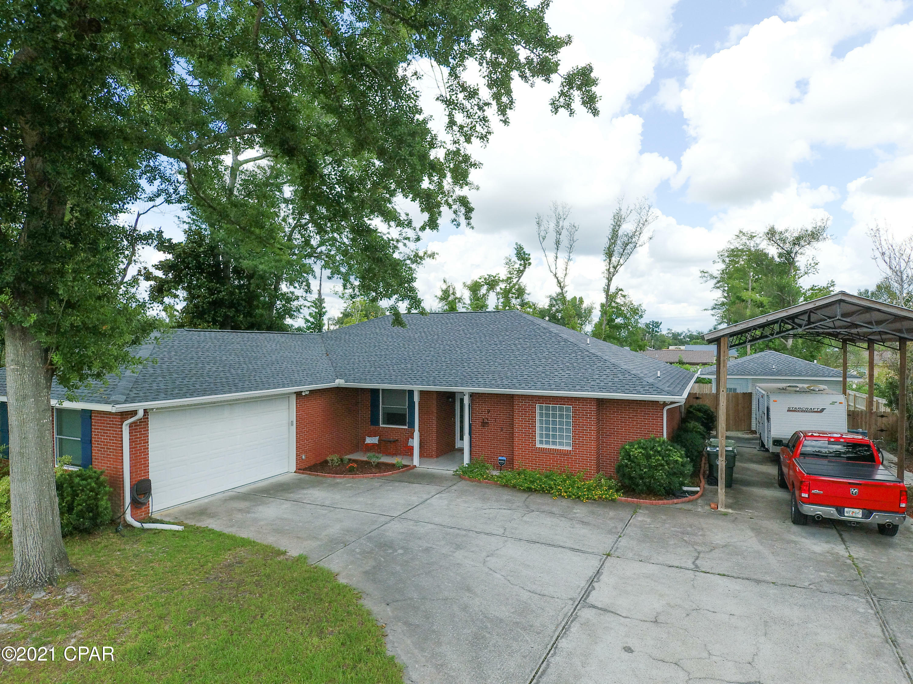 Property Photo:  913 Michigan Avenue  FL 32444 