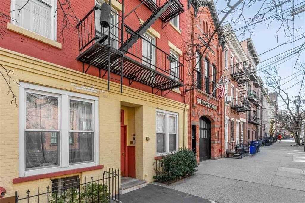 Property Photo:  215 Bloomfield St 2S  NJ 07030 