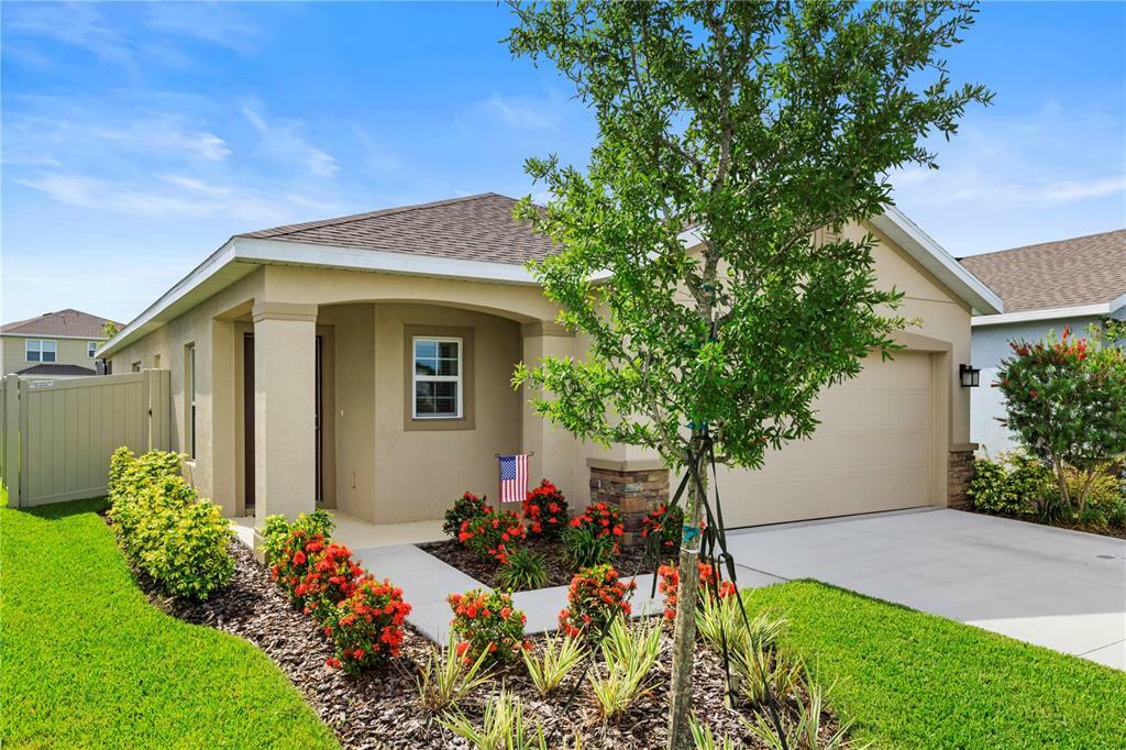 Property Photo: 10929 High Noon Trail FL 34219
