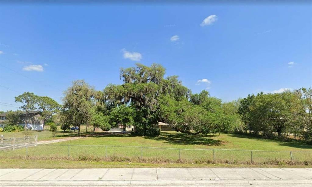 Property Photo:  12169 US Highway 301 N  FL 34219 