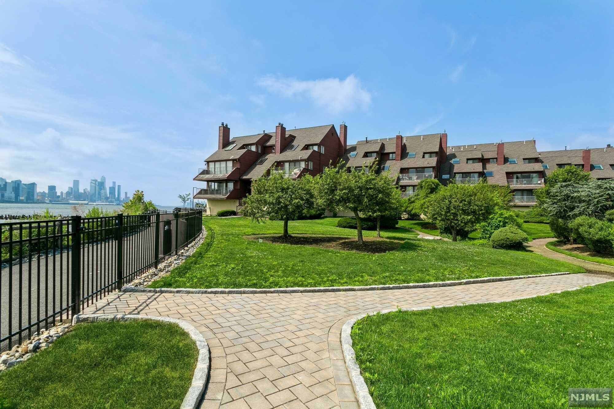Property Photo: 14 Riverview Circle B NJ 07047