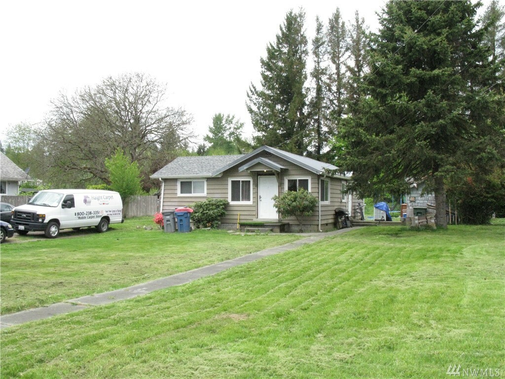 Property Photo:  30327 US 2  WA 98294 