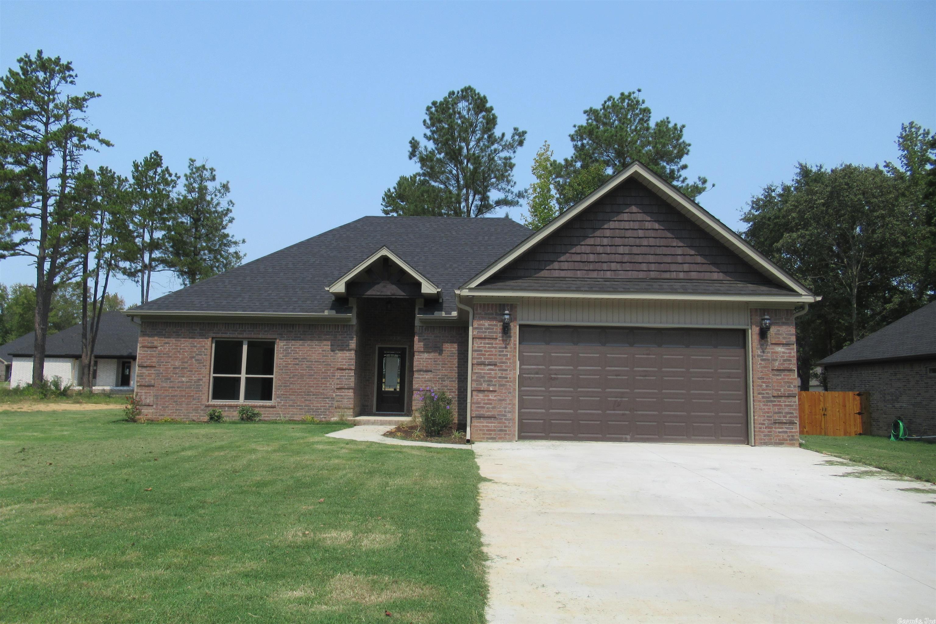 Property Photo: 228 Heather Loop AR 72012