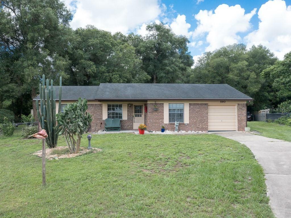 Property Photo:  590 Sandy Pines Drive  FL 32763 